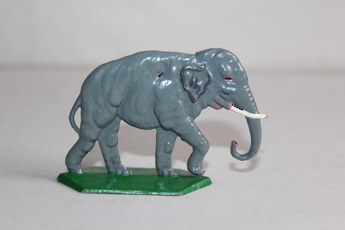 Ancien éléphant plomb - éléphant,