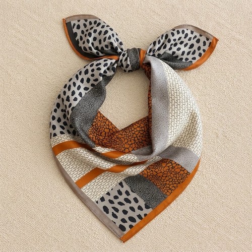 Foulard carré 100 soie de - 100%,