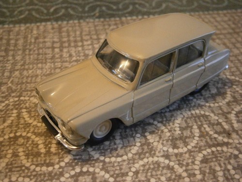 Voiture miniature citroen - miniature,