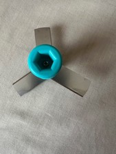 COUTEAU TURBO TUP TURBO MAX TUPPERWARE - COMME NEUF - BLEU TURQUOISE