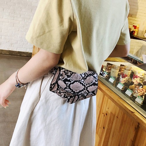 Rangement pochette sacs à - de,