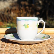 Tasse à café + soucoupe en porcelaine Guy Degrenne modèle Sucré Salé poires