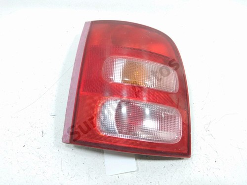 Feu arriere gauche 265551f505 - gauche,
