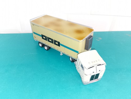 Bac11 camion tres abime - bac11,