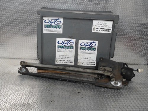 Moteur essuie glace avant