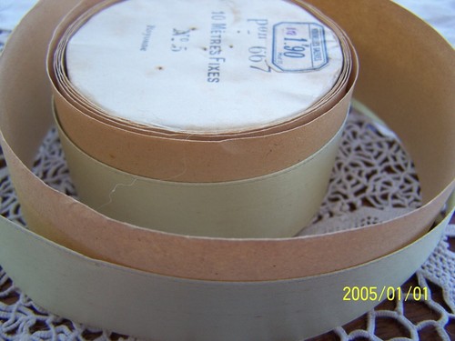 Ancien ruban rayonne sur - ancien, en