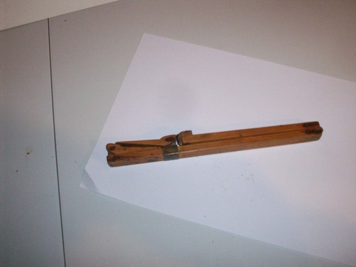 Pédimètre ancien bois fin - ancien, en