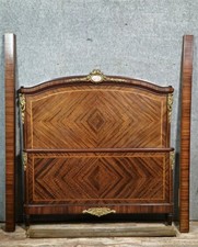 Trés grand Lit de centre style Louis XVI en acajou moucheté et bronzes dorés