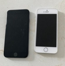 Lot De 2 iPhone  7 - Se