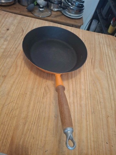 Poêle creuset 28cm fonte - poêle,