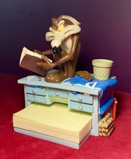 Figurine Coyote Roadrunner