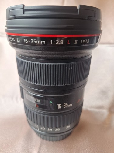 Objectif zoom grand - , angle