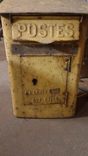 Boite aux lettres poste - lettres, la