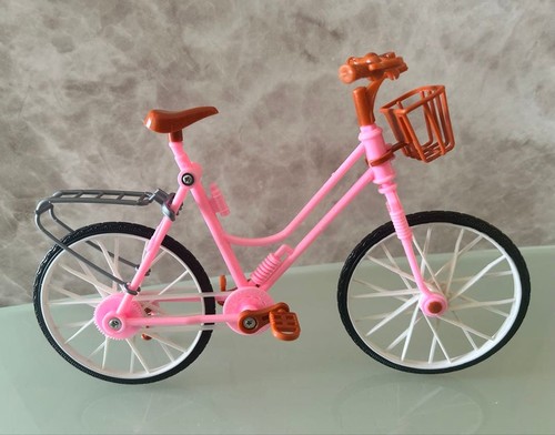 Vélo pour poupées