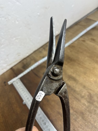 Old tool outil ancien - outil,