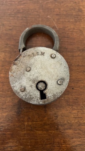 Cadenas ancien fer - fer, sans