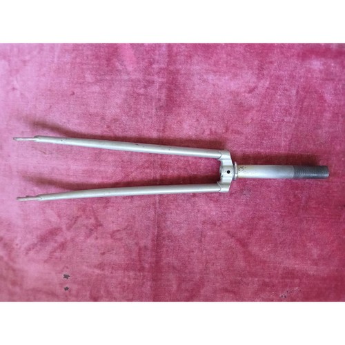 Fourche 168mm acier pour - en,