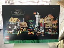 LEGO Icons - 10332 La Place De