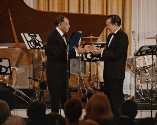 President richard nixon gives - richard,