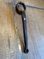 n° 328  OLD TOOL /  OUTIL ANCIEN / Clés De Charron Forgée 19e￼