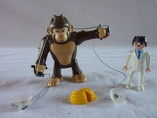 PLAYMOBIL  9004 SINGE GEANT ET