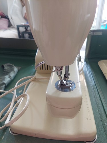 Machine coudre bernina730 - a,