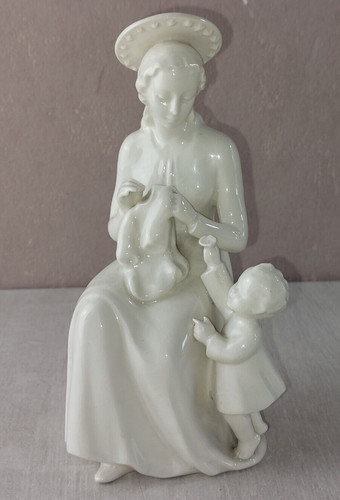 Ancienne statue madone à - statue,,