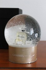 Chanel boule à neige parfum numéro 5 édition limitée VIP