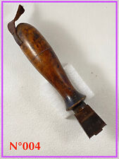 N°004 OUTIL fer ancien de CORDONNIER Bourrelier Sellier Tapissier métier du Cuir
