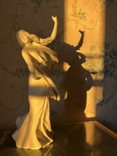 Statuette Biscuit porcelaine