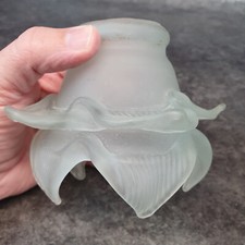 BELLE TULIPE EN VERRE POUR LAMPE REF AP181