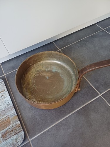 Ancienne sauteuse cuivre - ancienne,