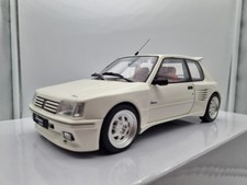 Peugeot 205 dimma - 1/18,