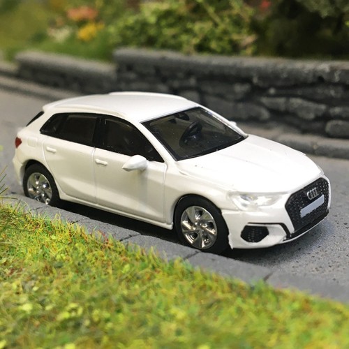 Audi sportback blanc - sportback(8y),,