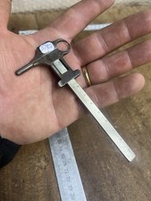 pied à coulisse, Petit