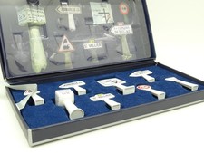 Norev 1/43 - Coffret Panneaux routiers Signaux A
