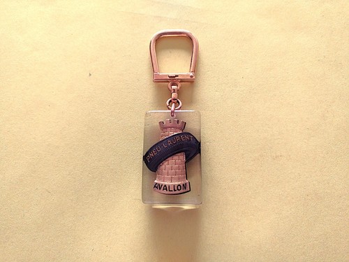Ancien porte clés bourbon - porte,