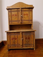 Jouet ancienne armoire ou buffet pour poupée