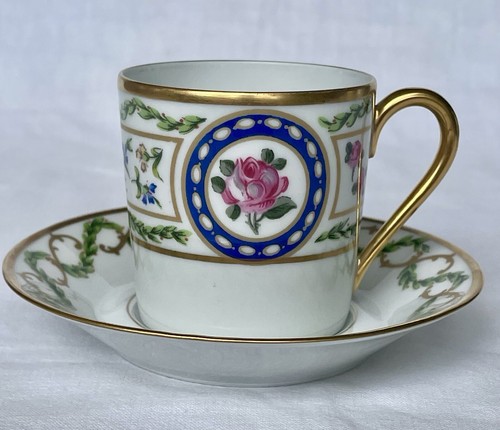 Belle tasse sous - belle, a