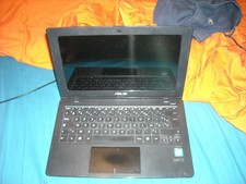 Asus Notebook  F200M