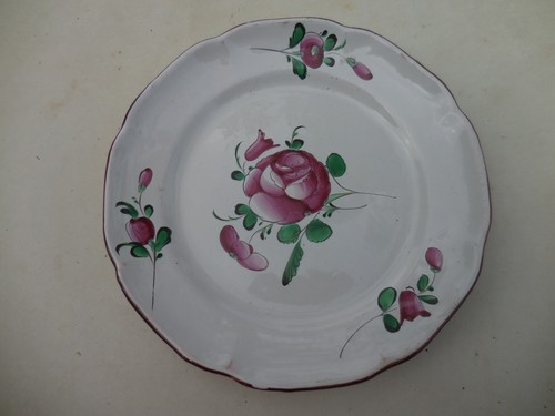 Ancienne assiette rose - ancienne,