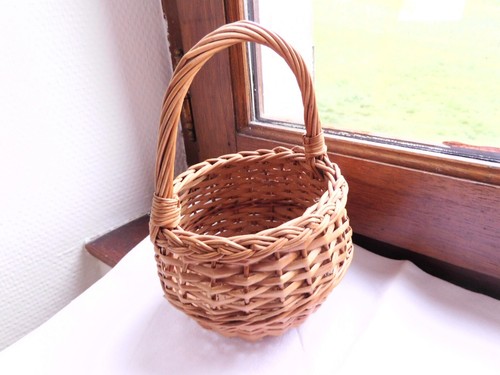 Petit panier pour poupée - petit,