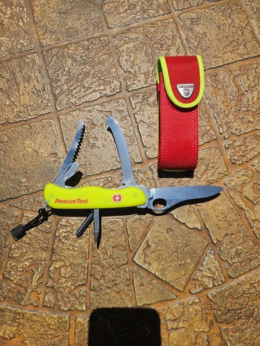 Victorinox swiss army yellow - army,