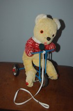 Tricycle à tirer avec ours en peluche , je m'appelle Pintel TSVP , jouet ancien