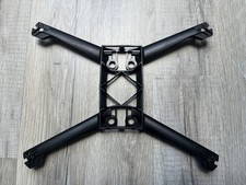 Croix central Pour Parrot