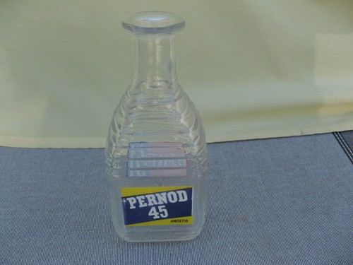 Pernod ancienne carafe - -,