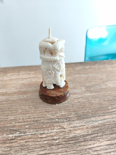 Flacon chinois sculpté - flacon,