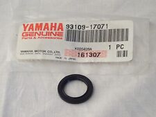 YAMAHA 93109-17071 joint spi 17x24x3 bras oscillant/amortisseur