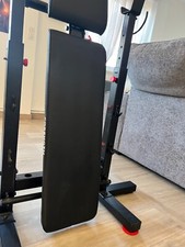 Banc Développé Coucher / Barre et altères avec poids