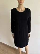 Robe pull noire et blanche à